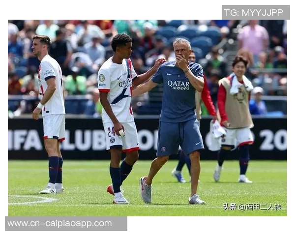 法媒报道恩里克重用16岁右后卫拒绝其参加U17世界杯引发关注