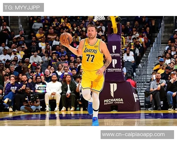 东契奇谈球队默契：全力以赴的拼搏精神让比赛更具乐趣